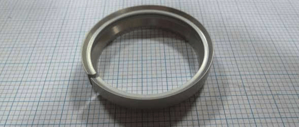 HDS SBC 1.5 Lower Bearing Adapter For Non SBC Forks
